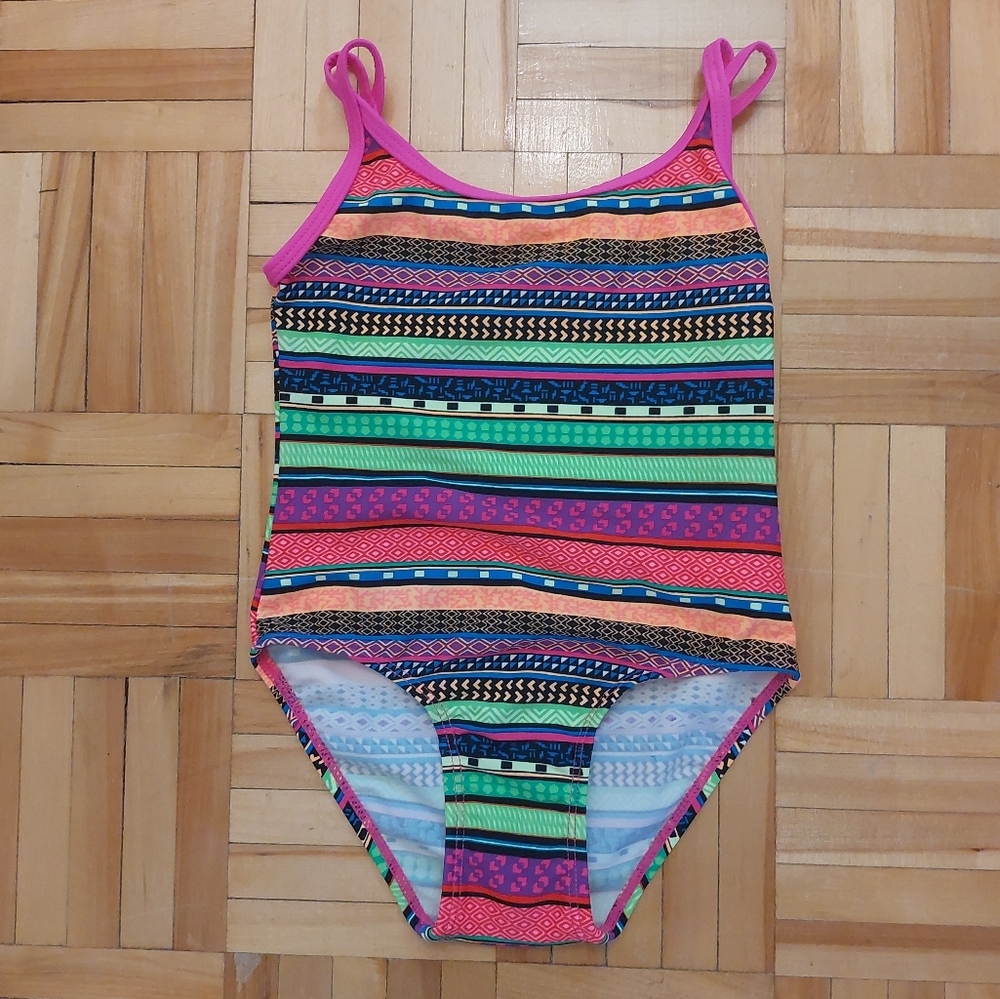Lentiggini girls swimming suit new size 3T